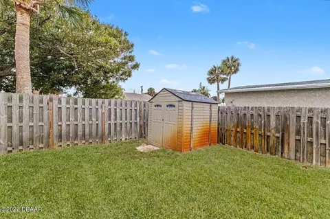 Exterior - 923 Peninsula Dr, Ormond Beach, FL 32176 photo 13 of 13
