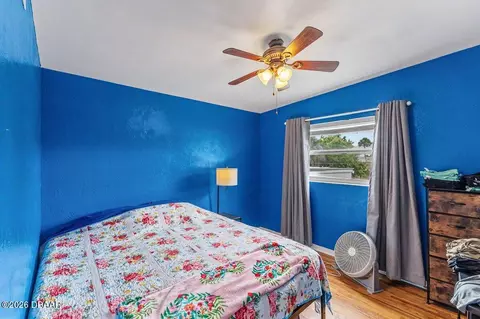 Bedroom - 923 Peninsula Dr, Ormond Beach, FL 32176 photo 4 of 6
