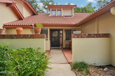67 Village Cir, Palm Coast, FL 32164