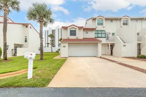 208 Florida Shores Blvd, Daytona Beach, FL 32118