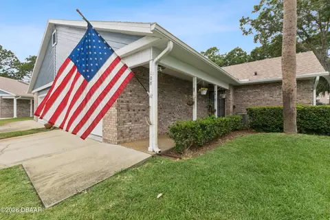108 Duck Hawk Cir, Daytona Beach, FL 32119