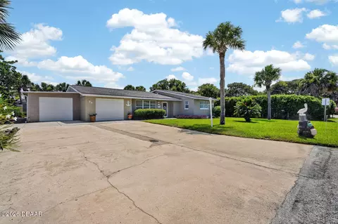 Exterior - 38 Dolphin Ave, Ormond Beach, FL 32176 photo 9 of 9