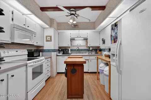 Kitchen - 38 Dolphin Ave, Ormond Beach, FL 32176 photo 2 of 3