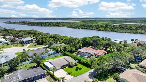View/Area - 38 Dolphin Ave, Ormond Beach, FL 32176 photo 5 of 8