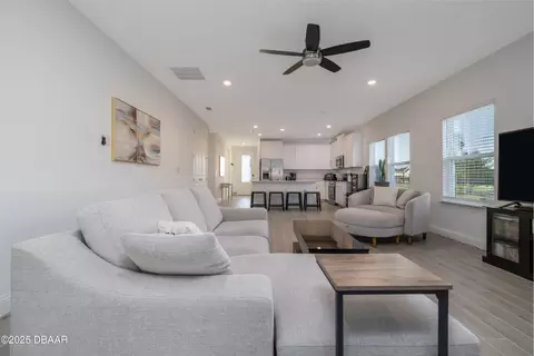 Living - 2173 Raglan Cir, Ormond Beach, FL 32174 photo 2 of 2
