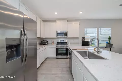 Kitchen - 2173 Raglan Cir, Ormond Beach, FL 32174 photo 4 of 5