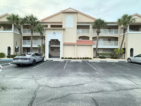 407 Bouchelle Dr, New Smyrna Beach, FL 32169