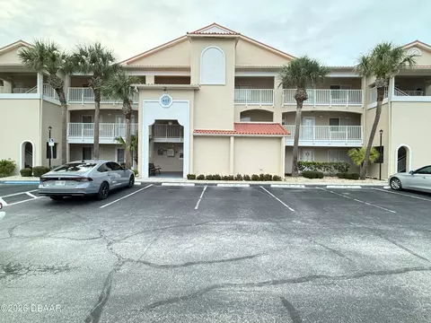 407 Bouchelle Dr, New Smyrna Beach, FL 32169