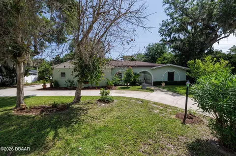 Exterior - 5 Pebble Beach Dr, Ormond Beach, FL 32174 photo 9 of 11