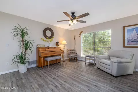 Living - 5 Pebble Beach Dr, Ormond Beach, FL 32174 photo 4 of 4