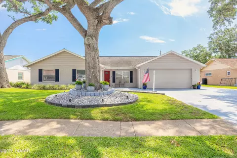 1409 Edgewater Rd, Daytona Beach, FL 32114