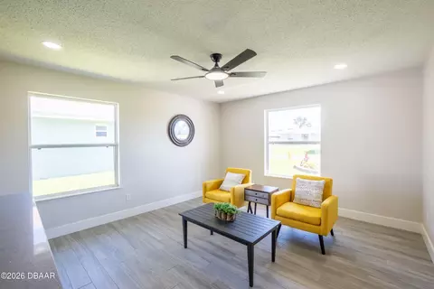 Living - 39 Sea Harbor Dr E, Ormond Beach, FL 32176 photo 4 of 4
