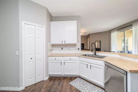 Kitchen - 2609 35th St, Edgewater, FL 32141 photo 3 of 4