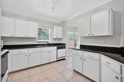 Kitchen - 191 Roberts Rd, Edgewater, FL 32141 photo 2 of 4