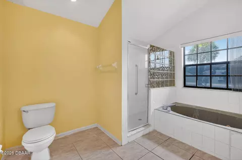 Bath - 191 Roberts Rd, Edgewater, FL 32141 photo 3 of 4