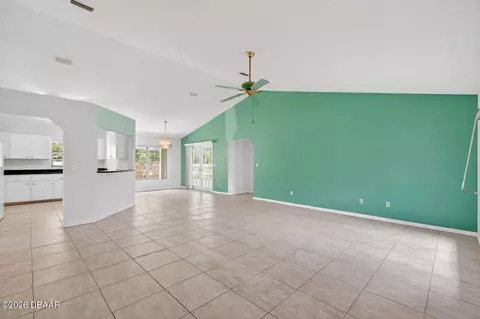 Living - 191 Roberts Rd, Edgewater, FL 32141 photo 1 of 5