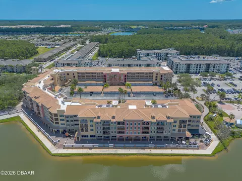 424 Luna Bella Ln, New Smyrna Beach, FL 32168