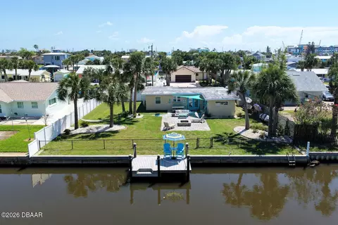 119 N Palmetto Ave, Flagler Beach, FL 32136