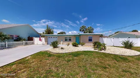 119 N Palmetto Ave, Flagler Beach, FL 32136