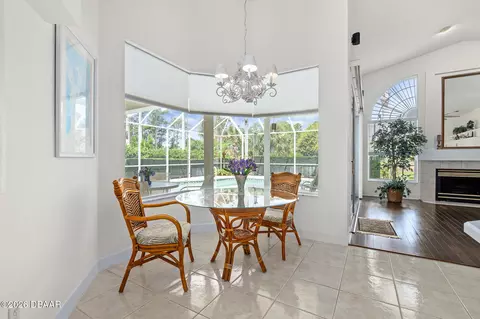 Dining - 43 Gale Ln, Ormond Beach, FL 32174 photo 4 of 5