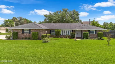 801 Palm Grove Ct, South Daytona, FL 32119