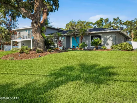 1508 S Riverside Dr, New Smyrna Beach, FL 32168