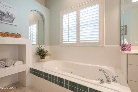 Bath - 3749 Belfast Cir, Ormond Beach, FL 32174 photo 4 of 6