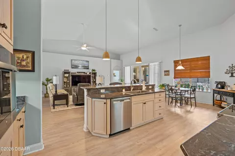 Kitchen - 3749 Belfast Cir, Ormond Beach, FL 32174 photo 4 of 5