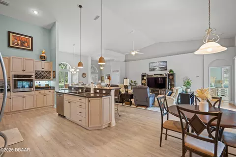 Kitchen - 3749 Belfast Cir, Ormond Beach, FL 32174 photo 5 of 5
