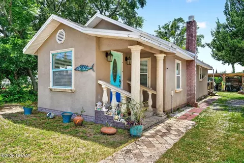 616 Dora St, New Smyrna Beach, FL 32168