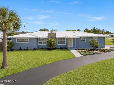 1032 Belaire Dr, Daytona Beach, FL 32118