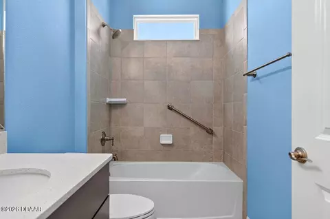Bath - 17 Watchtower Dr, Ormond Beach, FL 32176 photo 5 of 10
