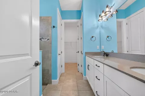 Bath - 17 Watchtower Dr, Ormond Beach, FL 32176 photo 7 of 10