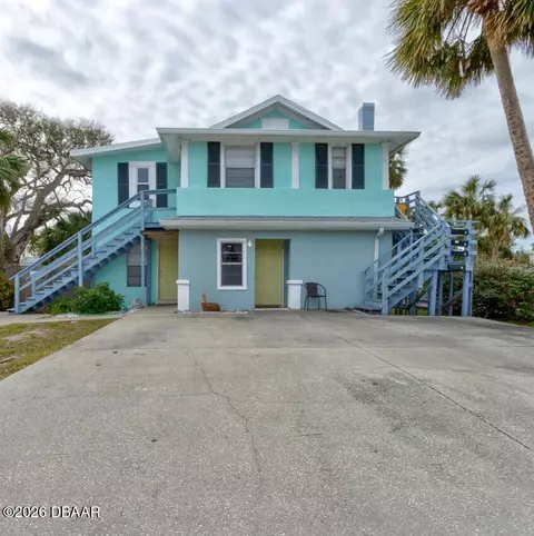 124 S Noble St, Daytona Beach, FL 32118