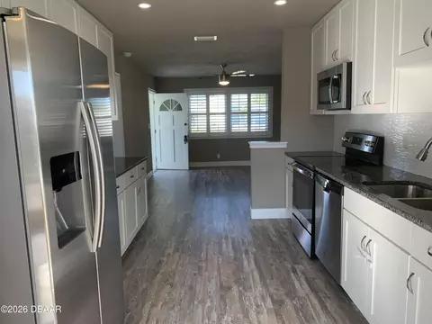 Entry Way - 46 Seaside Dr, Ormond Beach, FL 32176 photo 1 of 1