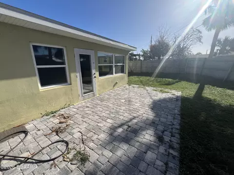 Exterior - 46 Seaside Dr, Ormond Beach, FL 32176 photo 4 of 5