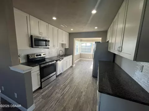 Kitchen - 46 Seaside Dr, Ormond Beach, FL 32176 photo 3 of 5