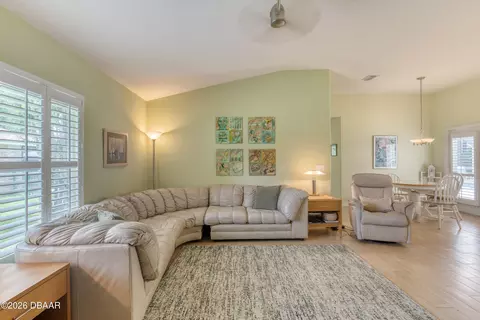 Living - 36 Hunt Master Ct, Ormond Beach, FL 32174 photo 7 of 8