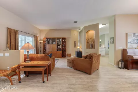 Living - 36 Hunt Master Ct, Ormond Beach, FL 32174 photo 1 of 8