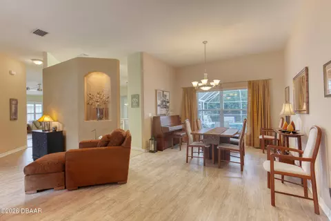 Dining - 36 Hunt Master Ct, Ormond Beach, FL 32174 photo 4 of 6