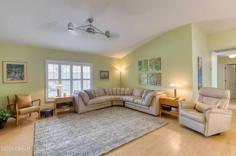 Living - 36 Hunt Master Ct, Ormond Beach, FL 32174 photo 6 of 8