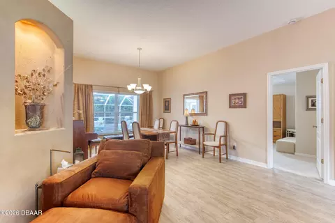 Dining - 36 Hunt Master Ct, Ormond Beach, FL 32174 photo 2 of 6