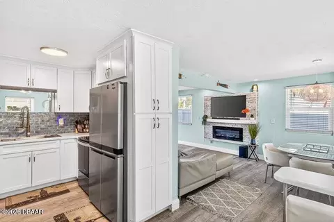 Kitchen - 7 River Dr, Ormond Beach, FL 32176 photo 1 of 3
