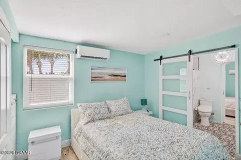 Bedroom - 7 River Dr, Ormond Beach, FL 32176 photo 1 of 4