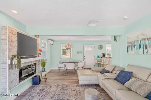 Living - 7 River Dr, Ormond Beach, FL 32176 photo 1 of 4