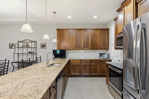 Kitchen - 46 Heron Wing Dr, Ormond Beach, FL 32174 photo 4 of 6
