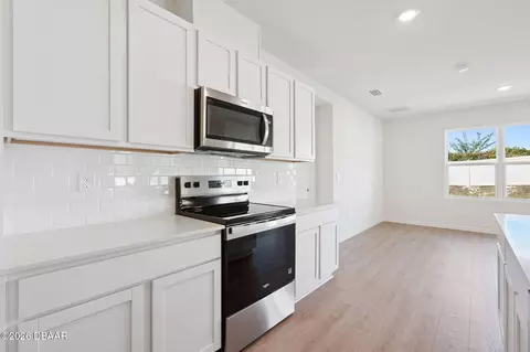 Kitchen - 2403 Dawson Ct, Ormond Beach, FL 32174 photo 5 of 5