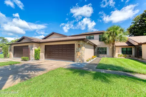 105 Deer Lake Cir, Ormond Beach, FL 32174