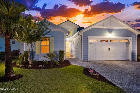 213 Cheeseburger Dr, Daytona Beach, FL 32124