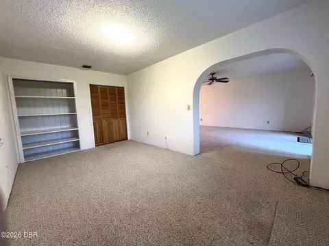 Living - 218 Timberline Trl, Ormond Beach, FL 32174 photo 3 of 4